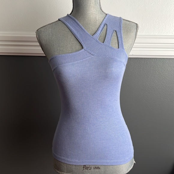 Revolve LNA Nomi Tank in Heather Iris - Picture 2 of 12